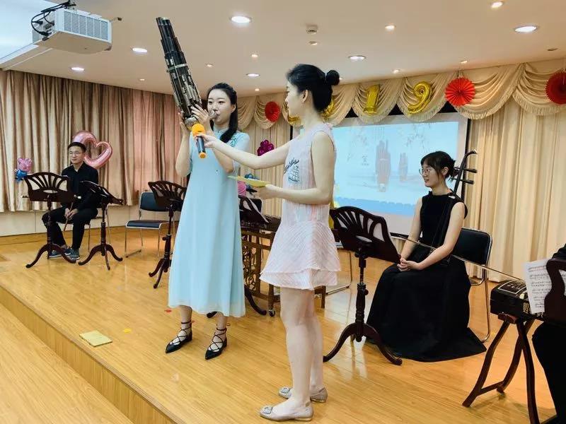 徐靖婷.jpg
